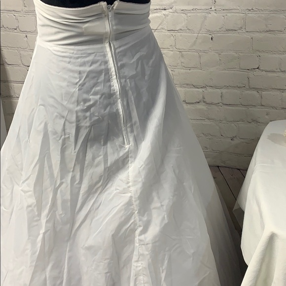 Bridal gown white slip - Picture 7 of 9